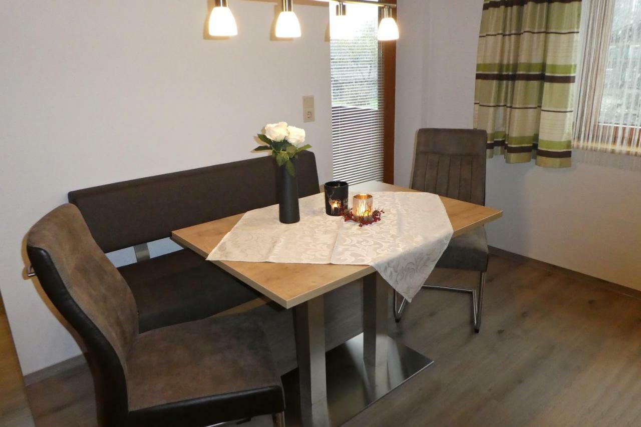 Haus Maella Apartment Sankt Gallenkirch Bagian luar foto